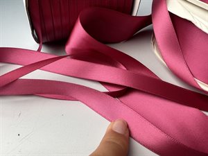 Satinbånd - pink, 6 mm
